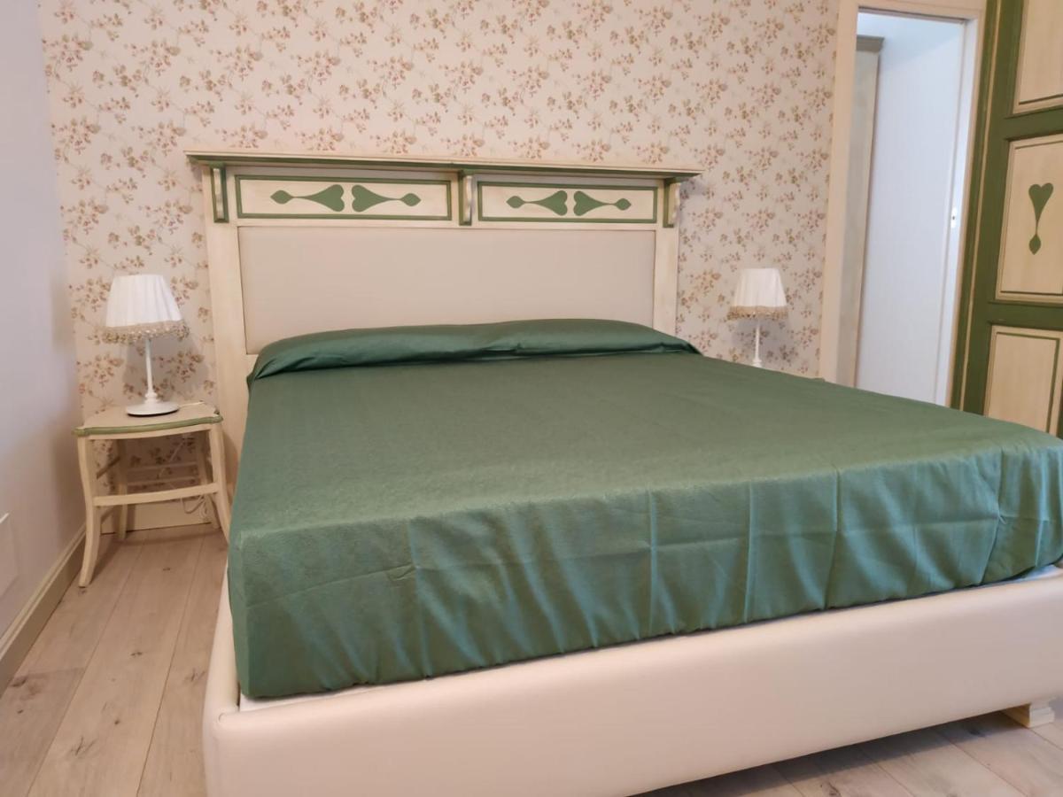 ニコロージ Etna Casa Del Sole Bed & Breakfast エクステリア 写真
