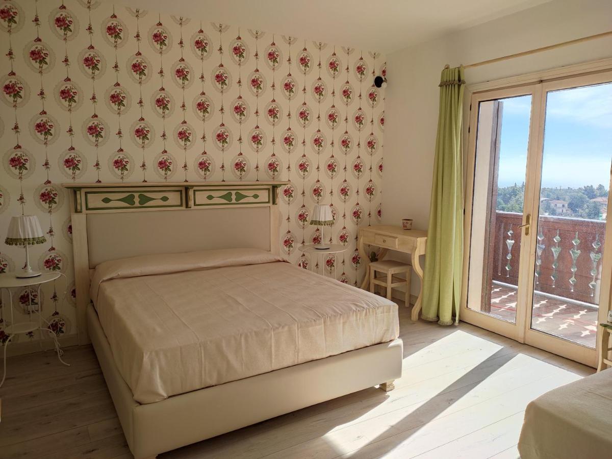 ニコロージ Etna Casa Del Sole Bed & Breakfast エクステリア 写真