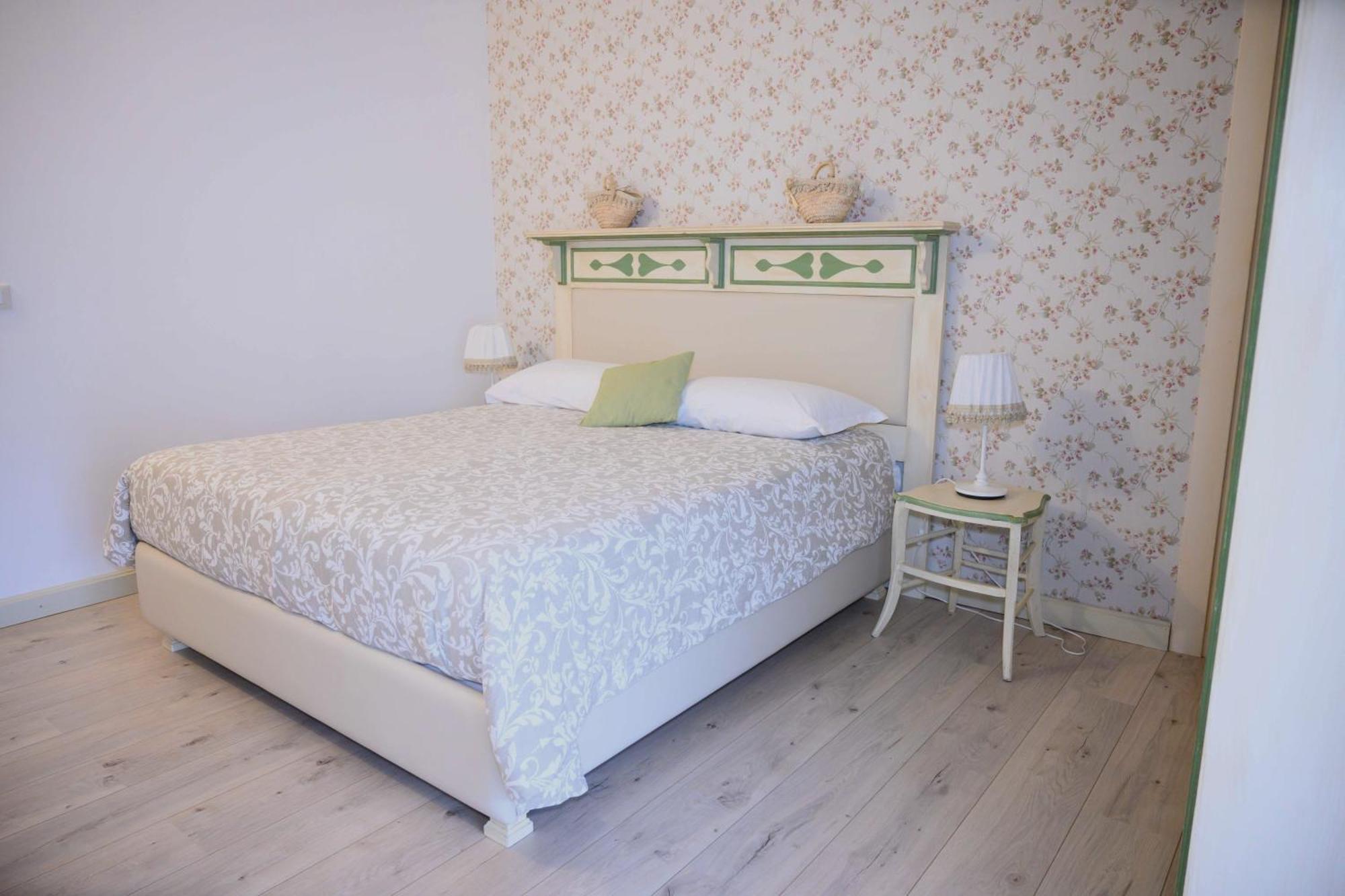 ニコロージ Etna Casa Del Sole Bed & Breakfast エクステリア 写真