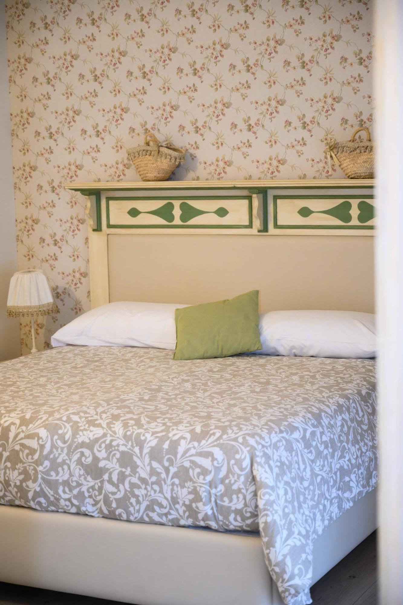 ニコロージ Etna Casa Del Sole Bed & Breakfast エクステリア 写真